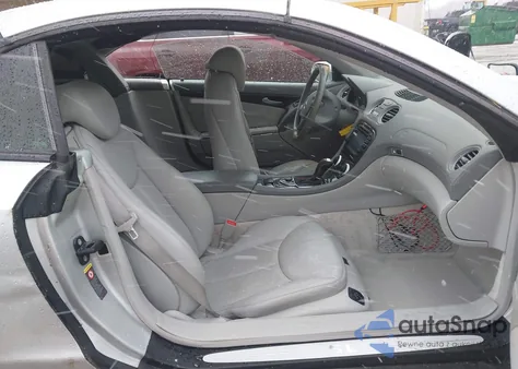 2004 Mercedes-Benz Sl 500 z USA, uszkodzony, nr VIN WDBSK75F74F075210